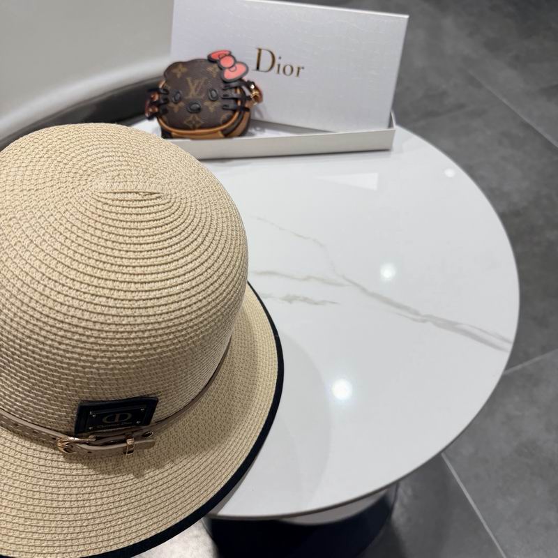 Dior top hat (408)