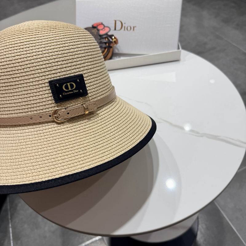 Dior top hat (409)