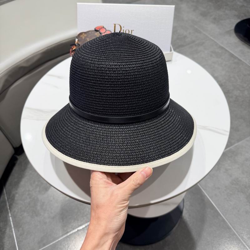 Dior top hat (422)