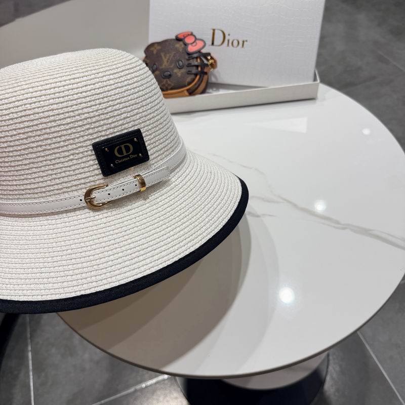 Dior top hat (435)
