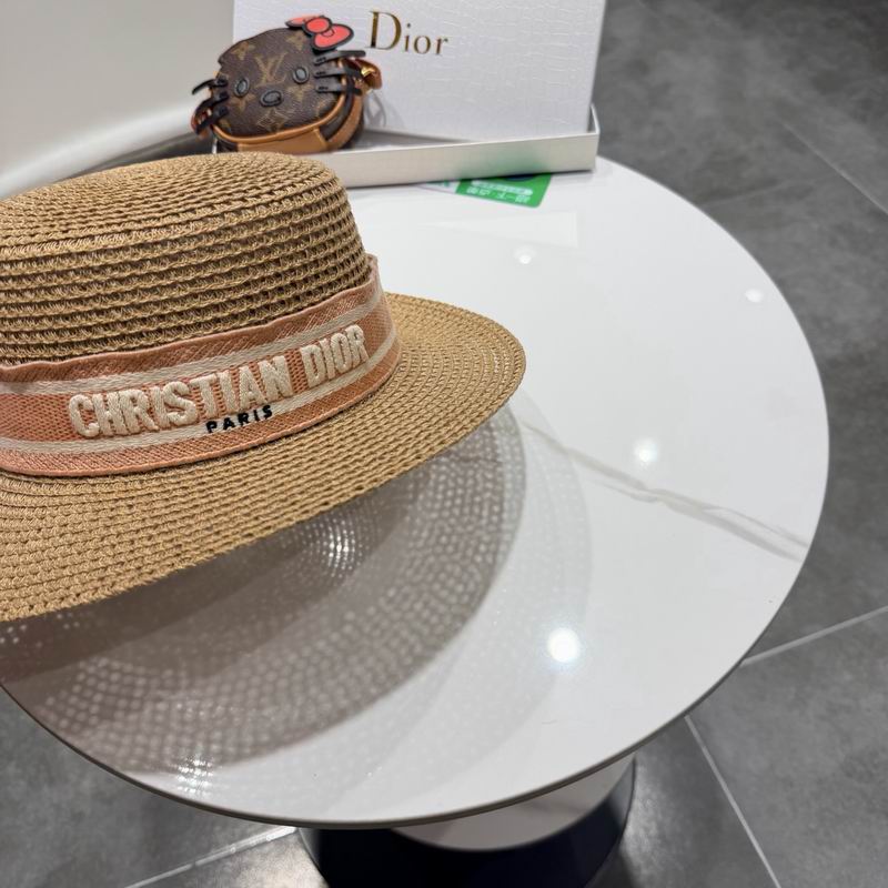 Dior top hat (443)