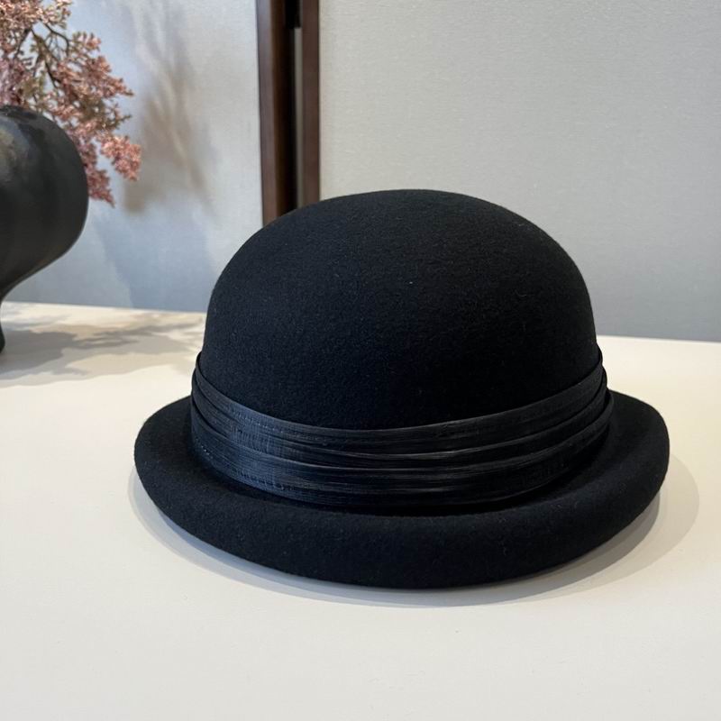Dior top hat (517)
