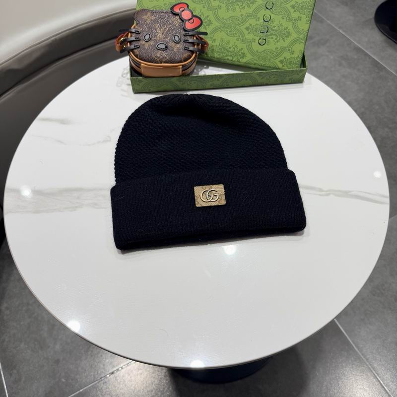 Gucci hat (2220)