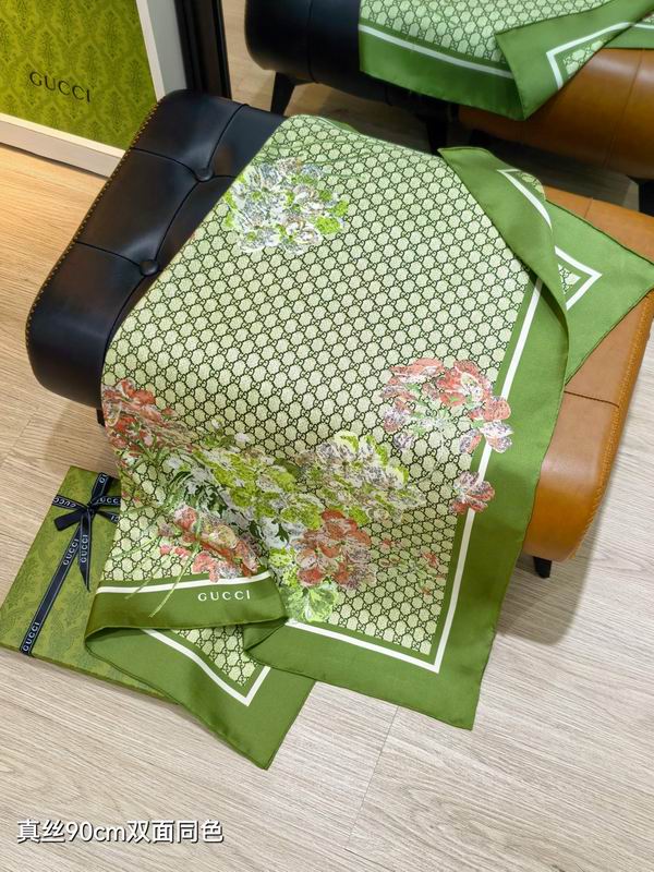 Gucci silk Scarf 90X90cm E07 (25)