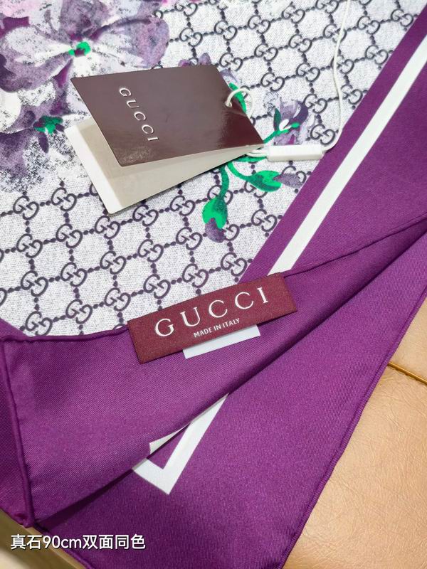 Gucci silk Scarf 90X90cm E07 (33)