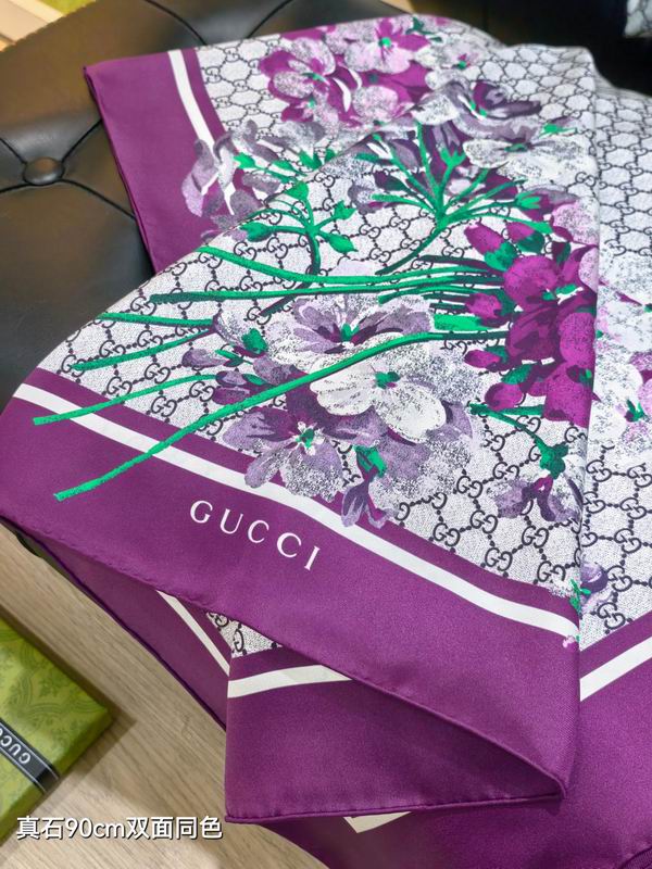 Gucci silk Scarf 90X90cm E07 (34)