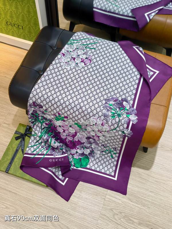 Gucci silk Scarf 90X90cm E07 (35)