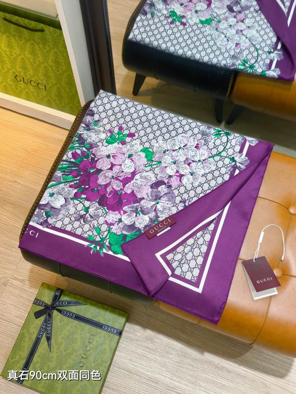 Gucci silk Scarf 90X90cm E07 (36)