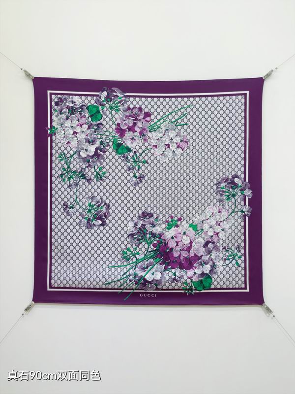Gucci silk Scarf 90X90cm E07 (37)