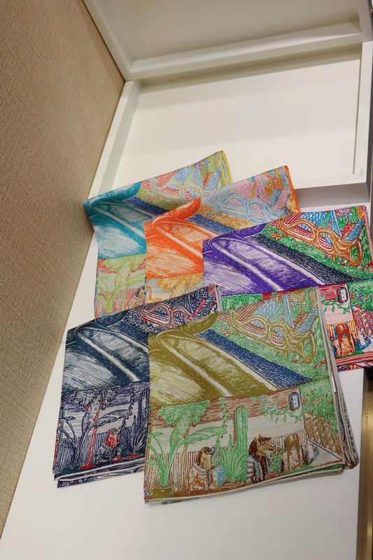 Hermes silk Scarf 90X90cm E02 (7)