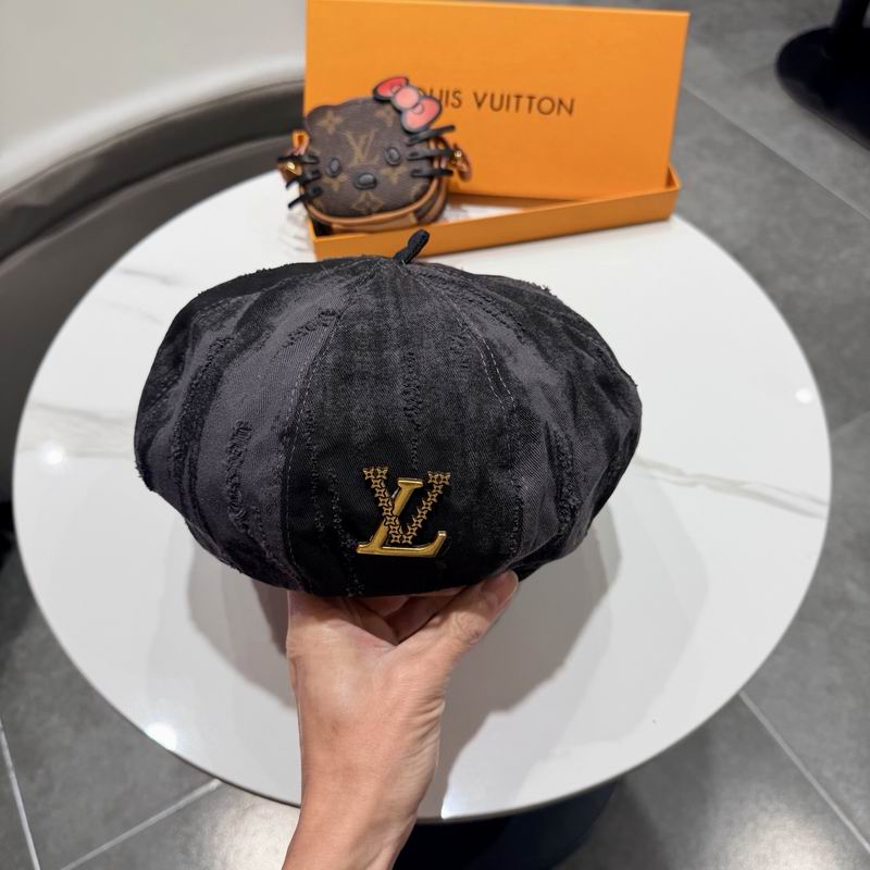 LV Beret (135)