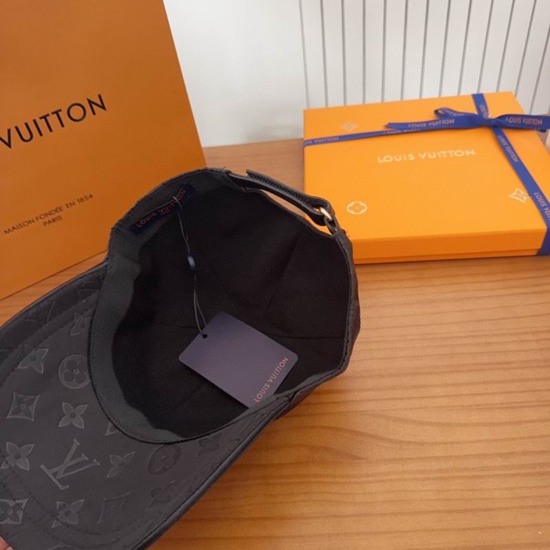 LV Cap (1001)