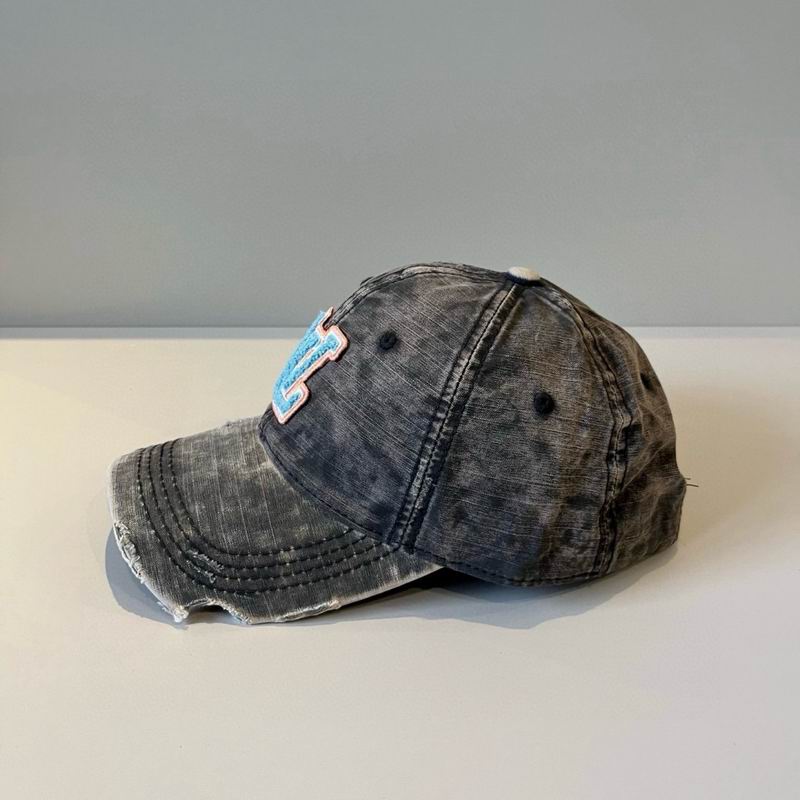 LV Cap (2004)