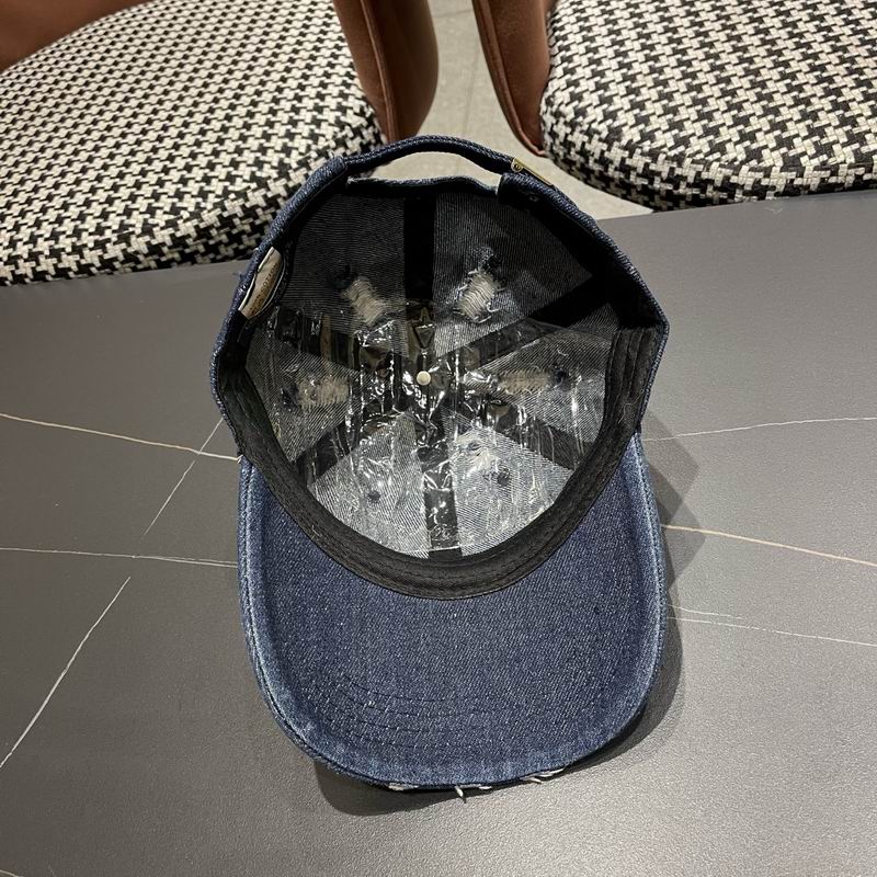 LV Cap (3122)