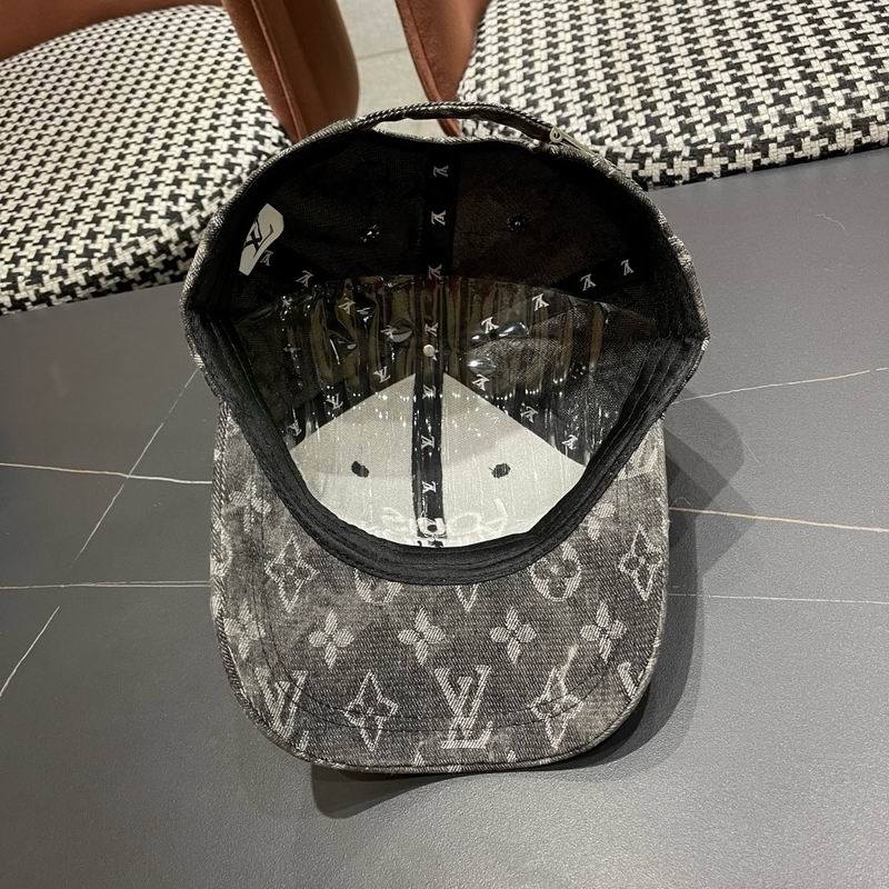 LV Cap (3651)