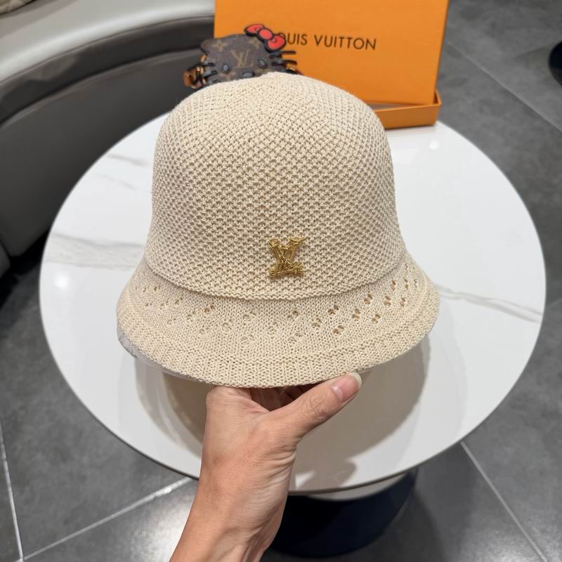 LV Hat (1064)