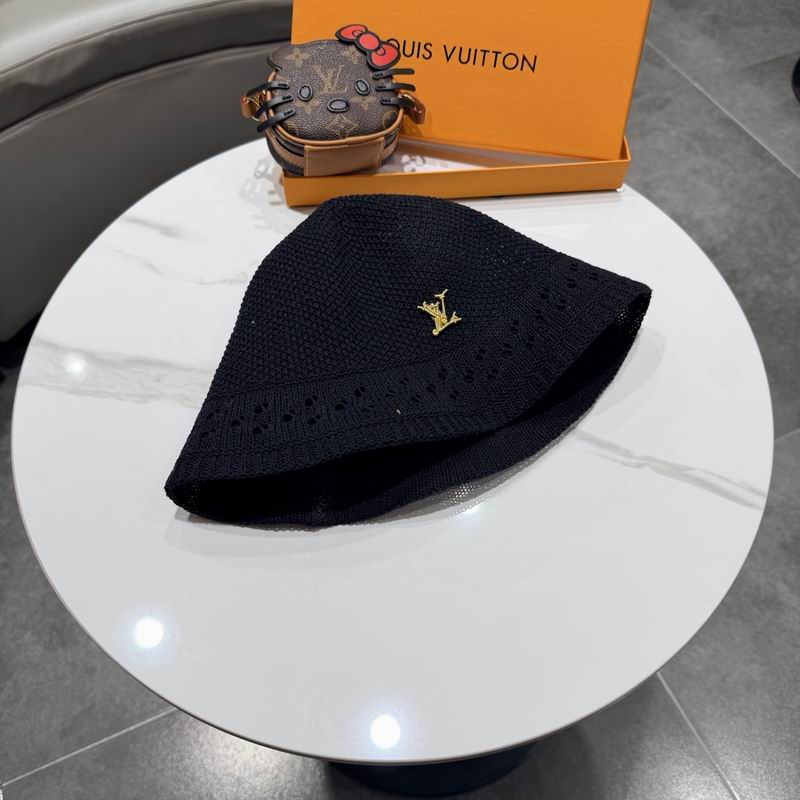LV Hat (1075)