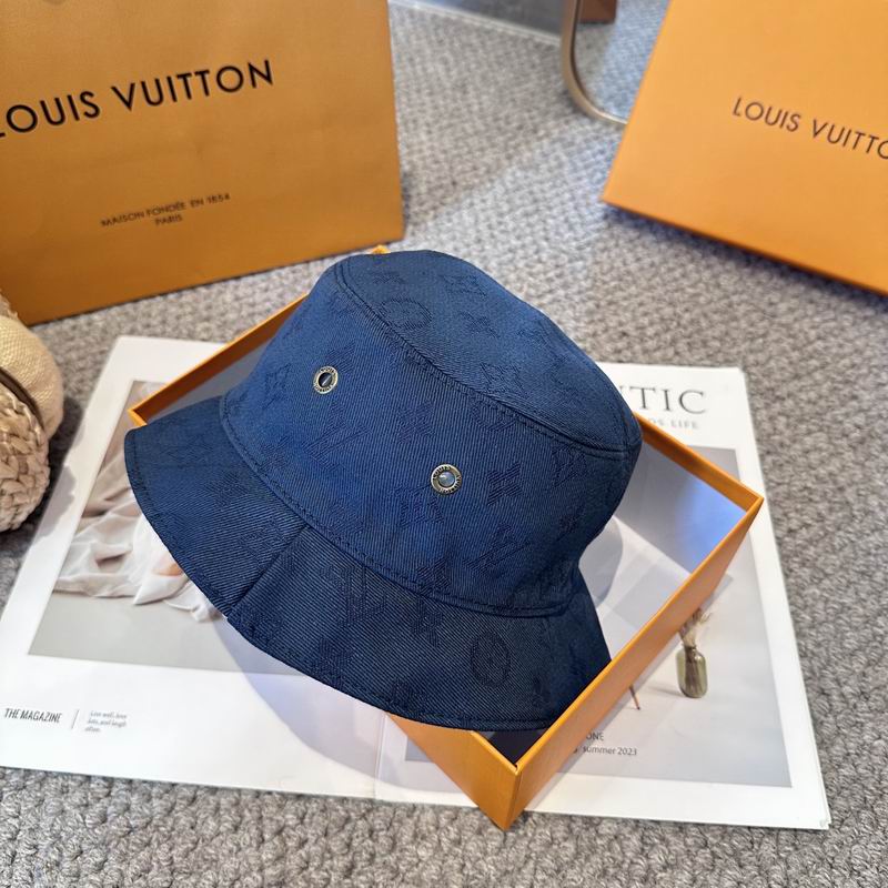LV Hat (1731)