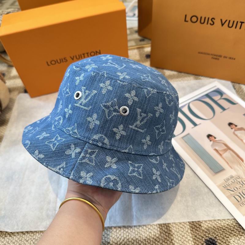LV Hat (1741)