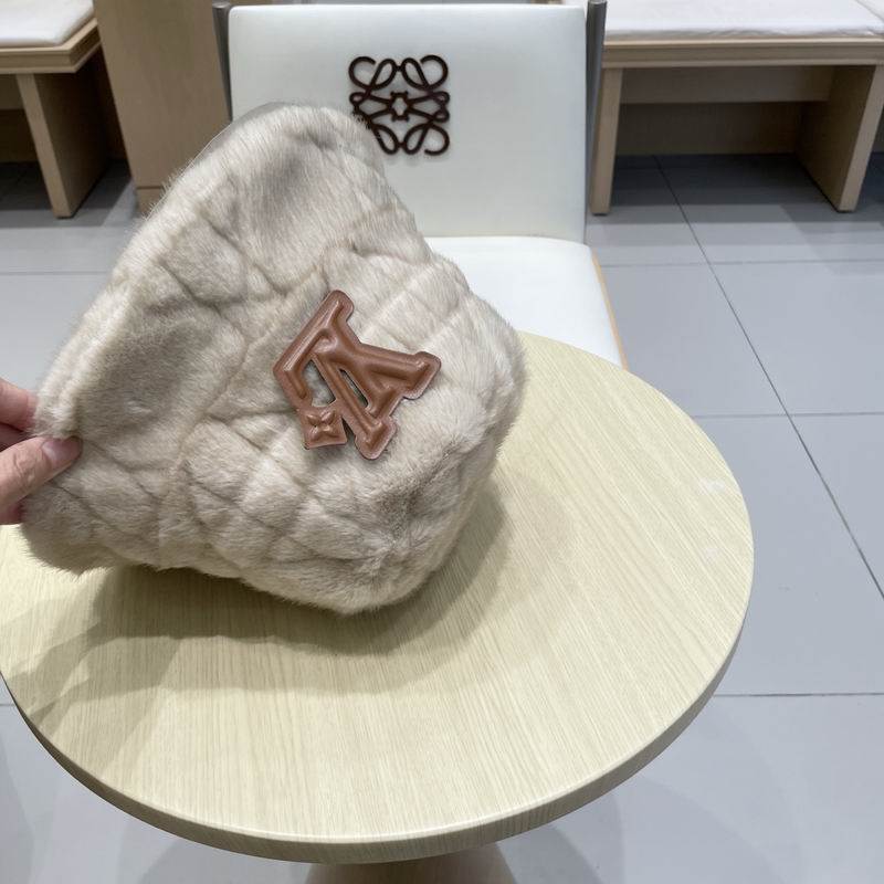 LV Hat (2410)