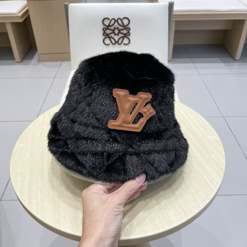 LV Hat (2416)