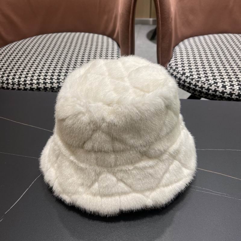 LV Hat (2529)