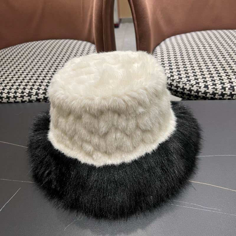 LV Hat (857)