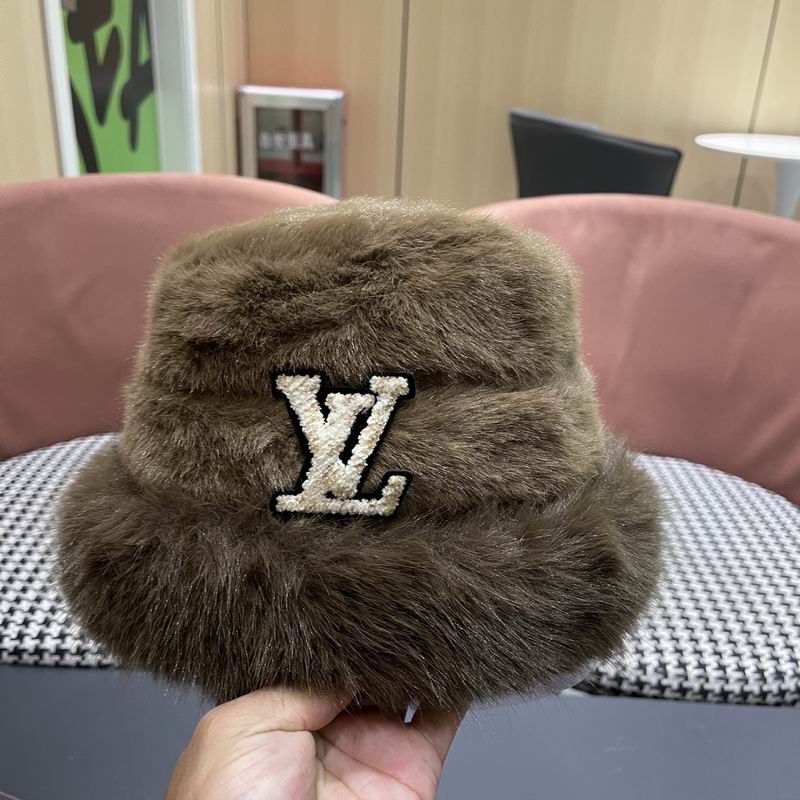 LV Hat (899)