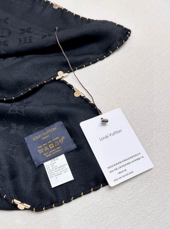 LV Scarf 140X140cm 60%真丝40%羊毛 E07 (4)