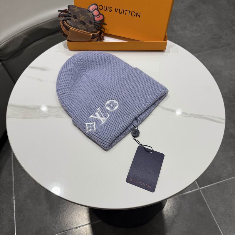 LV hat (1509)