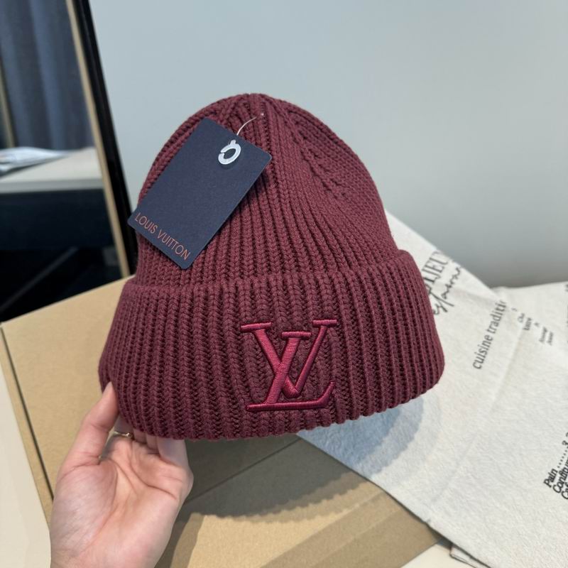 LV hat (2022)