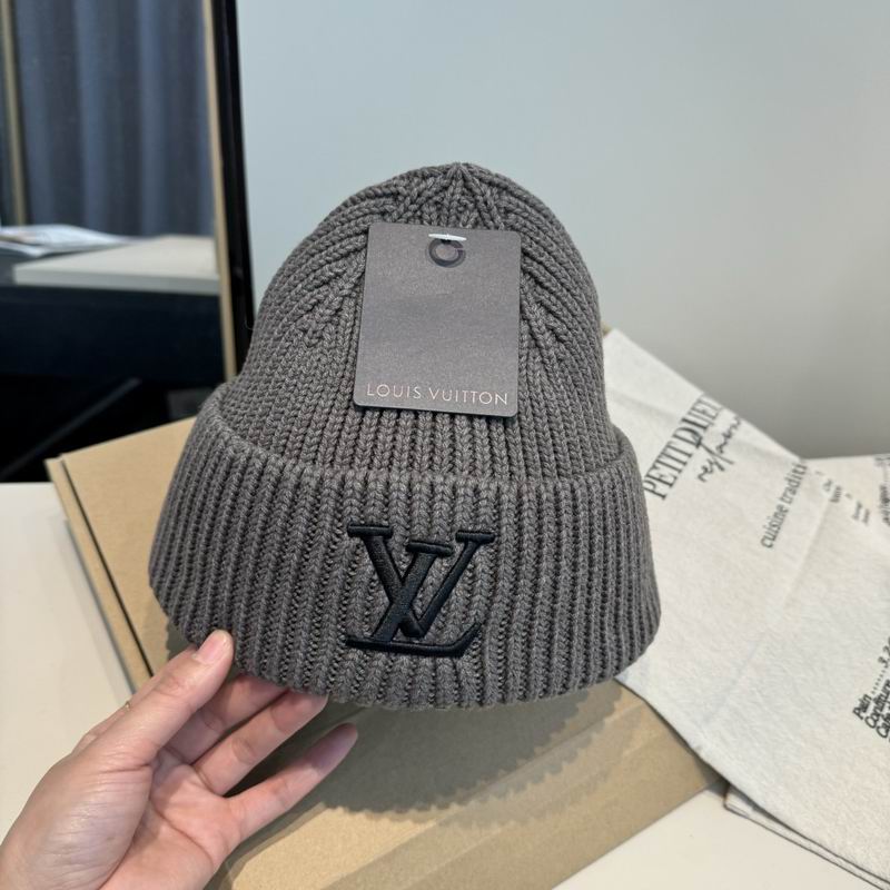 LV hat (2039)