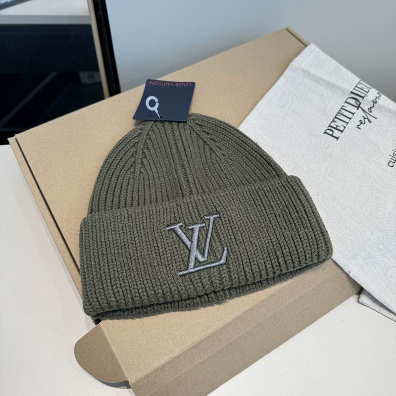 LV hat (2044)