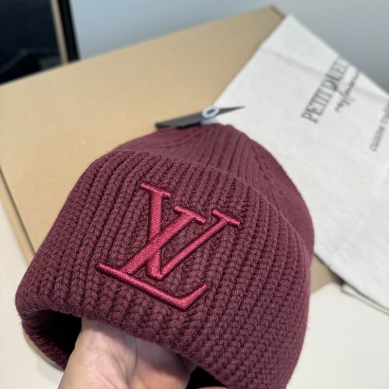 LV hat (2053)