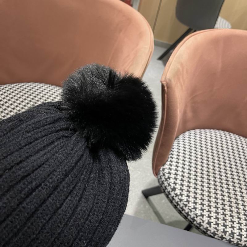 LV hat (2415)