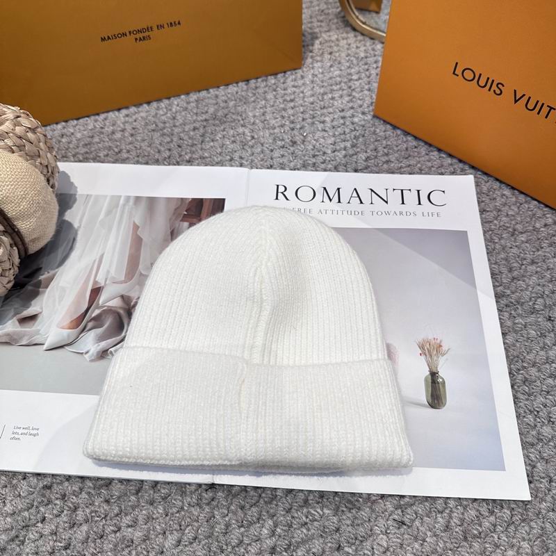LV hat (2505)