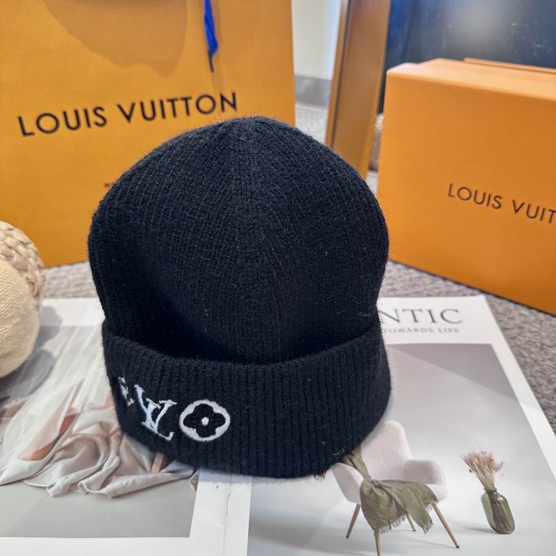 LV hat (2513)