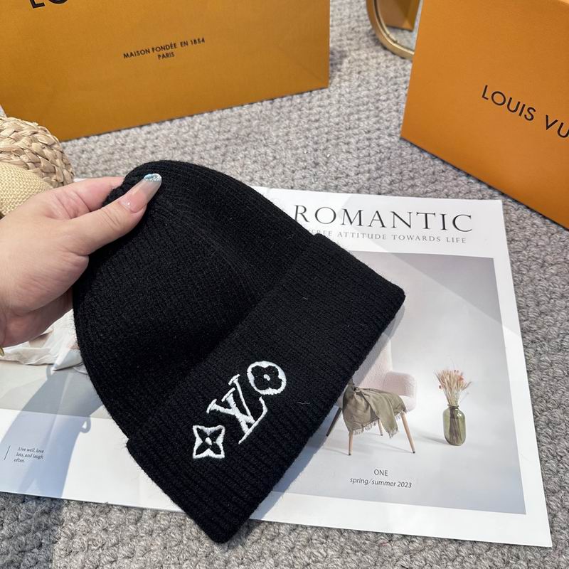 LV hat (2515)