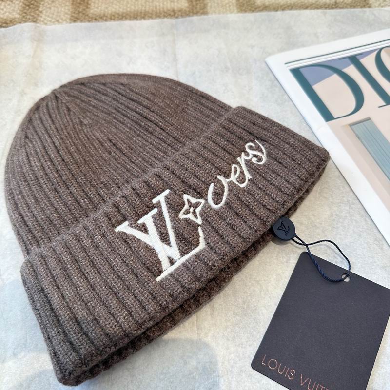 LV hat (2568)