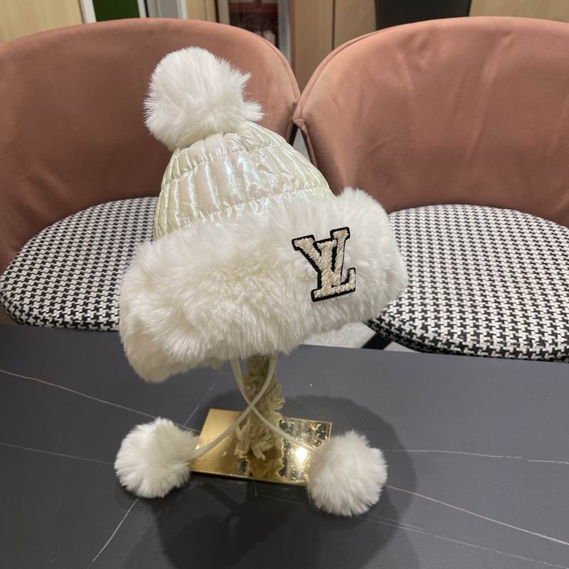 LV hat (293)