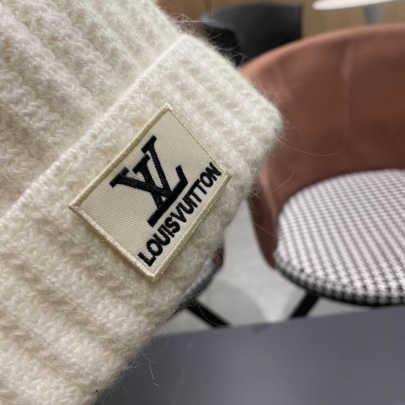 LV hat (4114)