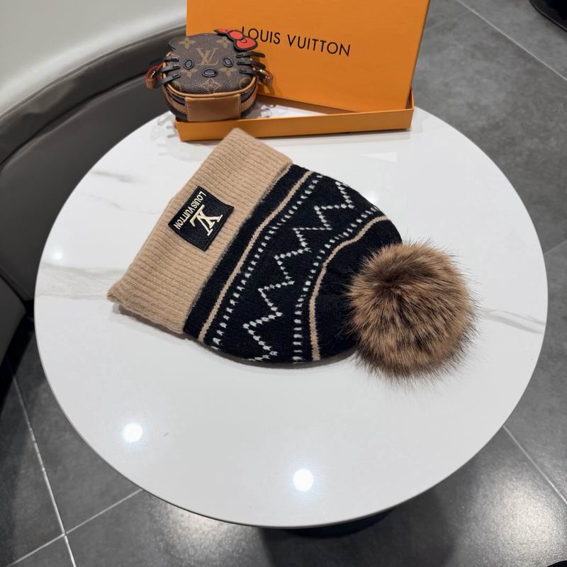 LV hat (4877)
