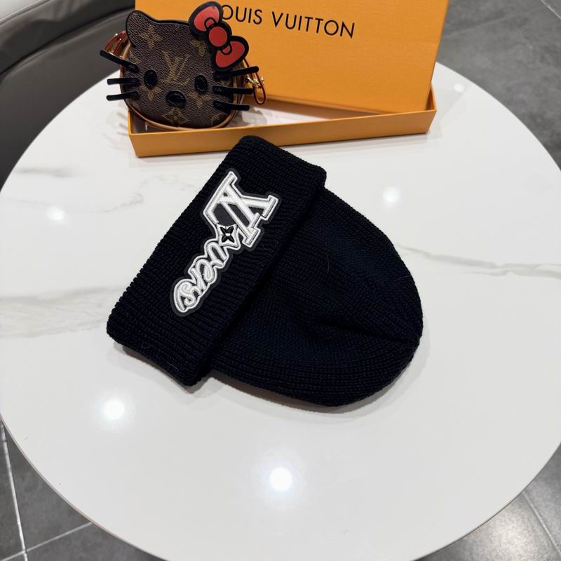 LV hat (756)