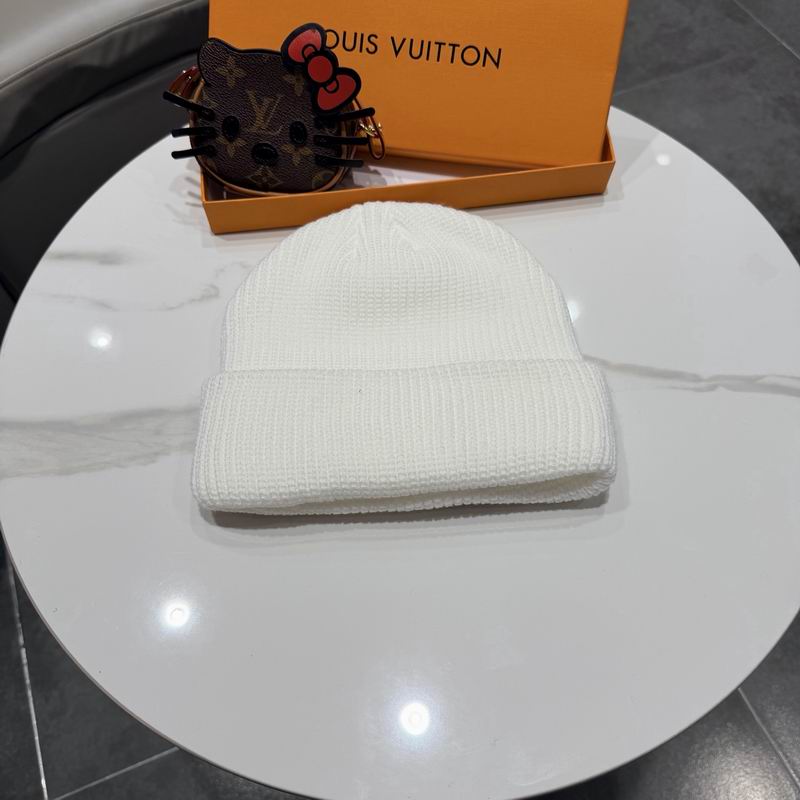 LV hat (784)