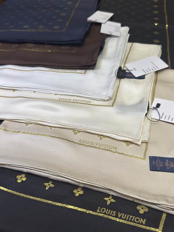 LV silk Scarf 65X180cm E06 (10)