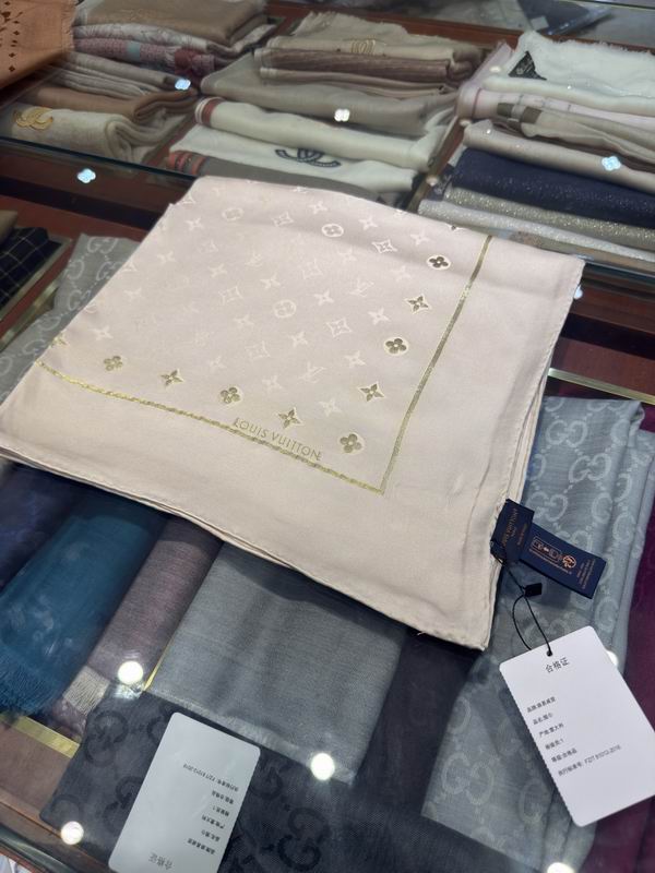 LV silk Scarf 65X180cm E06 (23)