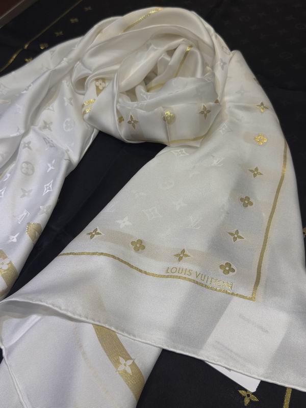 LV silk Scarf 65X180cm E06 (29)