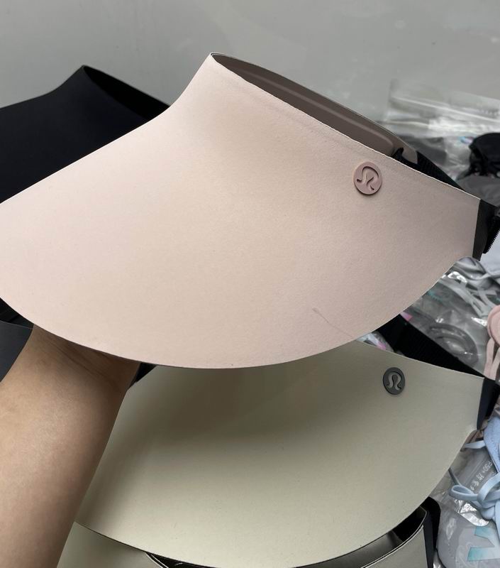 Luluemon Visor dx (2)