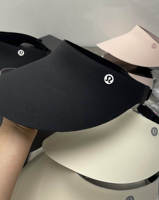 Luluemon Visor dx (3)
