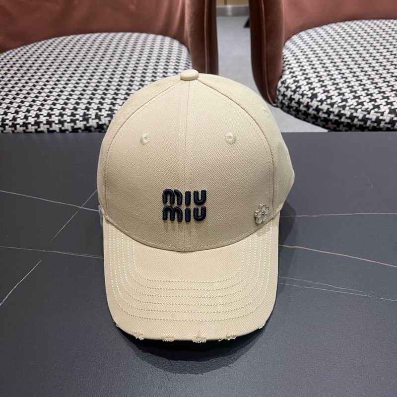Miumiu Cap (3694)